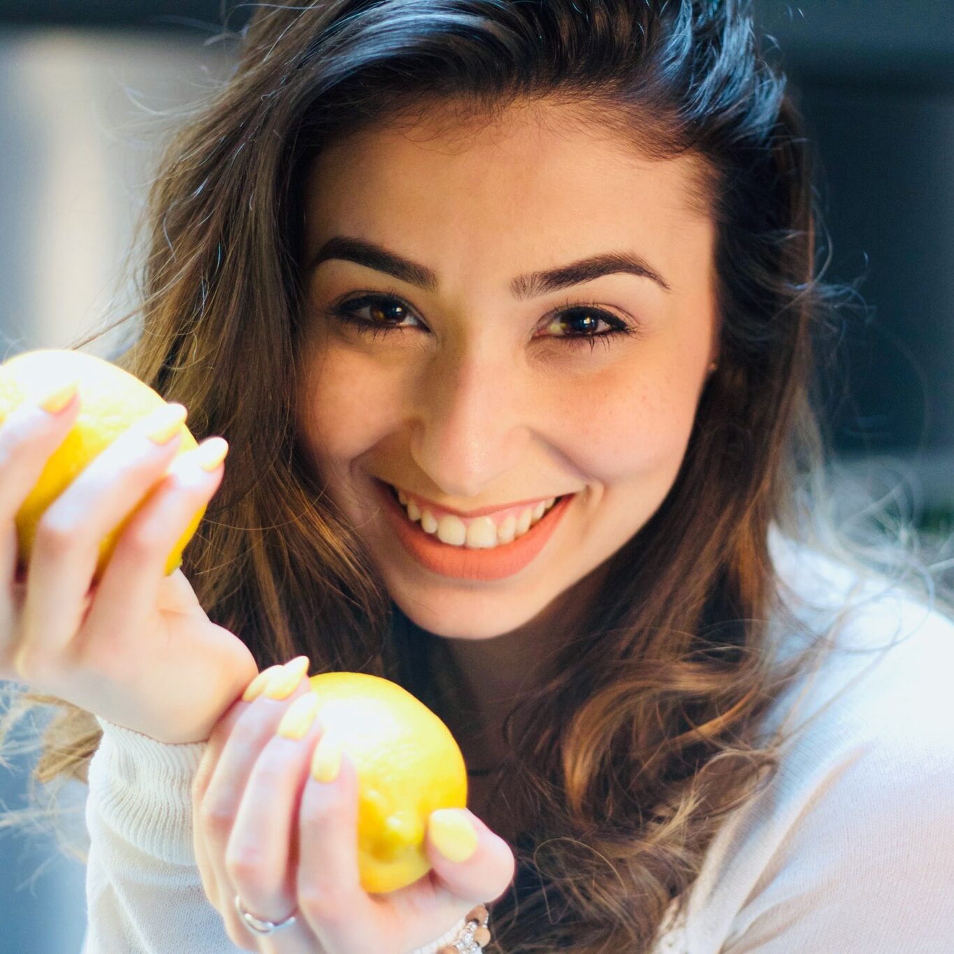 Nadine Holding Lemons